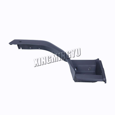 สินค้าที่ออกมาจากจีน ช่องหน้าพลาสติกใหม่สําหรับรถบรรทุก Dongfeng Chenglong 609 M61-8403221B M61-8403221B-YC M61-8403321/421